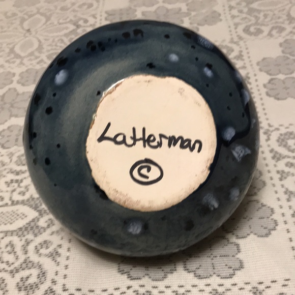 Letterman hand crafted pot - Picture 3 of 3